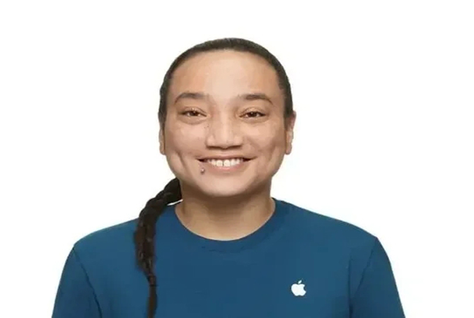 苹果回应辫子客服形象，胡锡进称苹果尽量不要选用引发中国人误解的图文